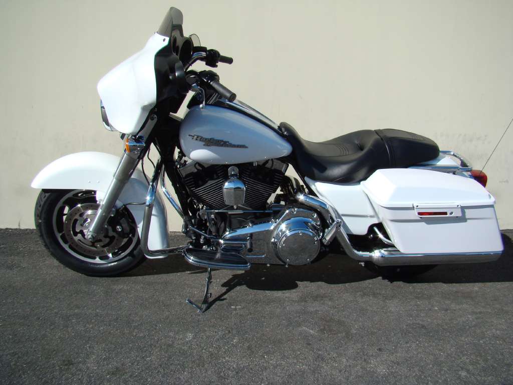 2008 HD FLHX Street Glide_2 | Motion Motorcycle / Motion Motor Group